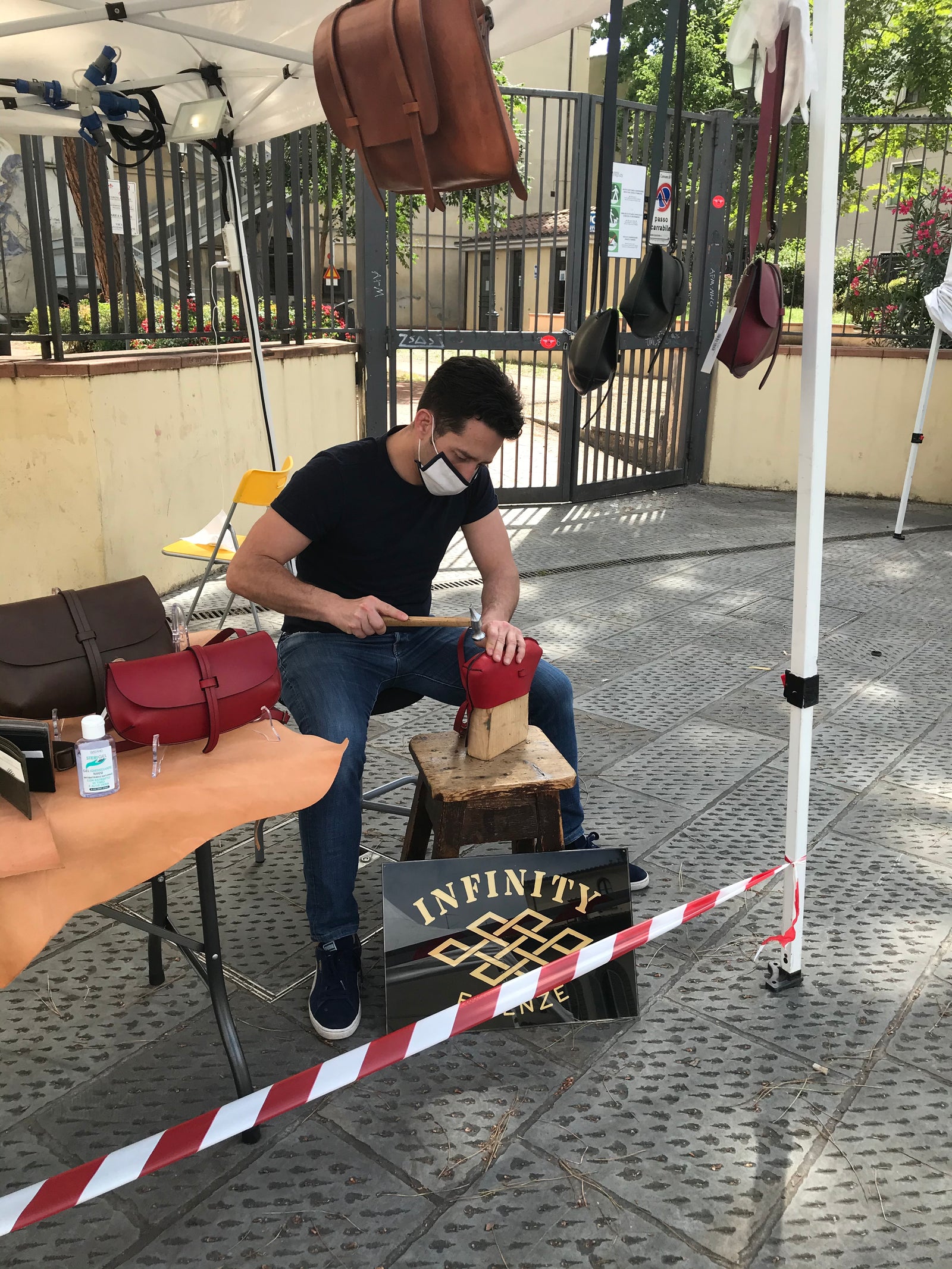 Aaron ad Artefacendo; Aaron at the craftmans market Artefacendo