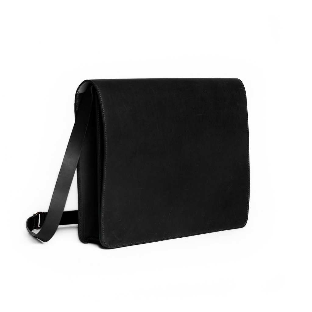 SIMPLE LINE CARTELLA - NERO - 3-4.webp