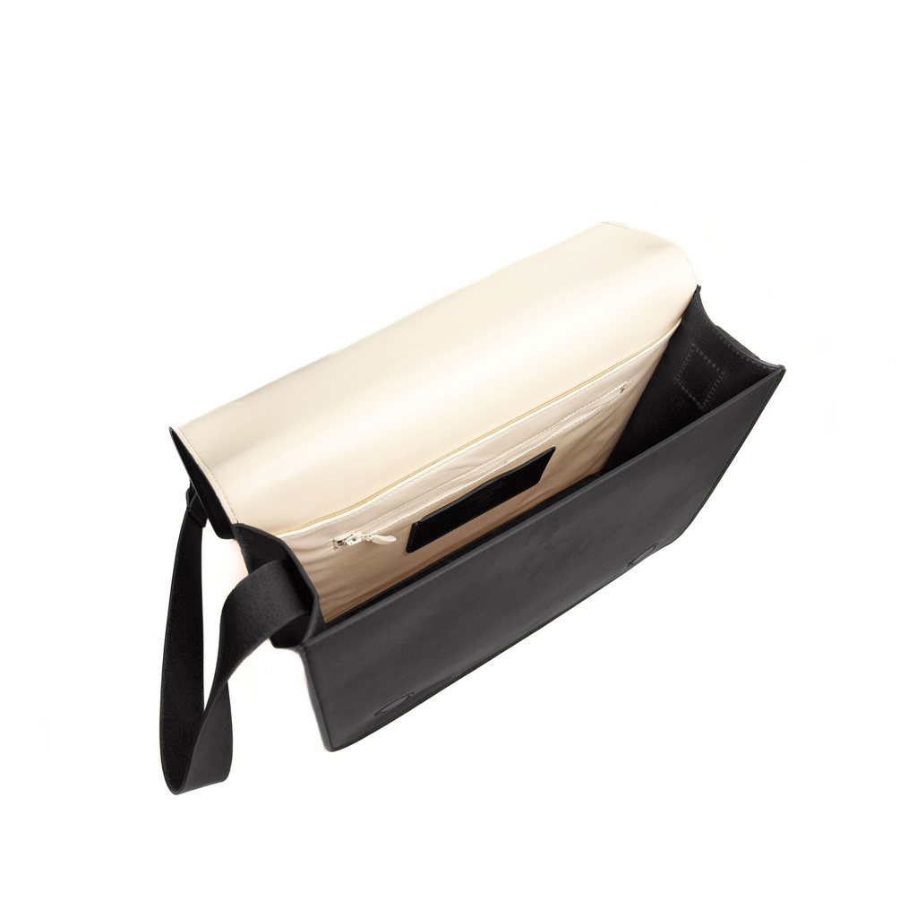 SIMPLE LINE STUDIO_BLACK_APERTO.webp
